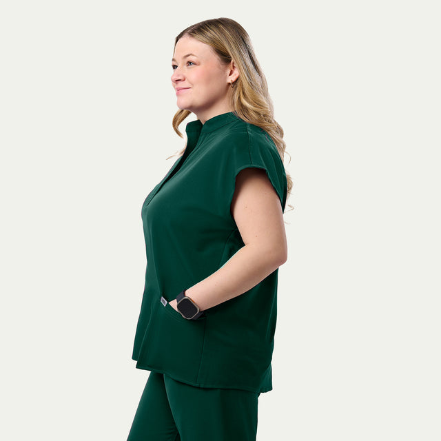 Lindsey 2-Pocket Mandarin Collar Scrub Top