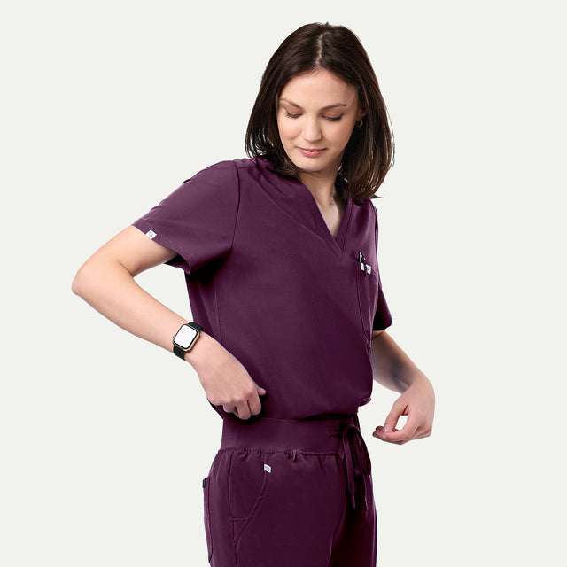 Sophia 2-Pocket V-Neck Scrub Top